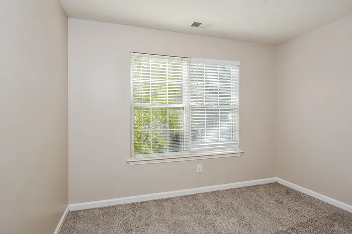 1350 Ambercrest Way — Photo 14