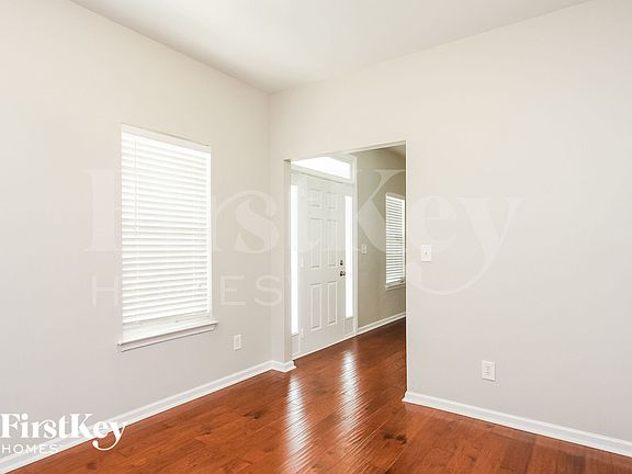 4th image of 10519 Meadow Crossing Ln