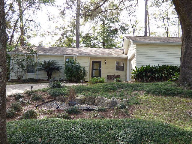 1st image of 2424 Lanrell Dr