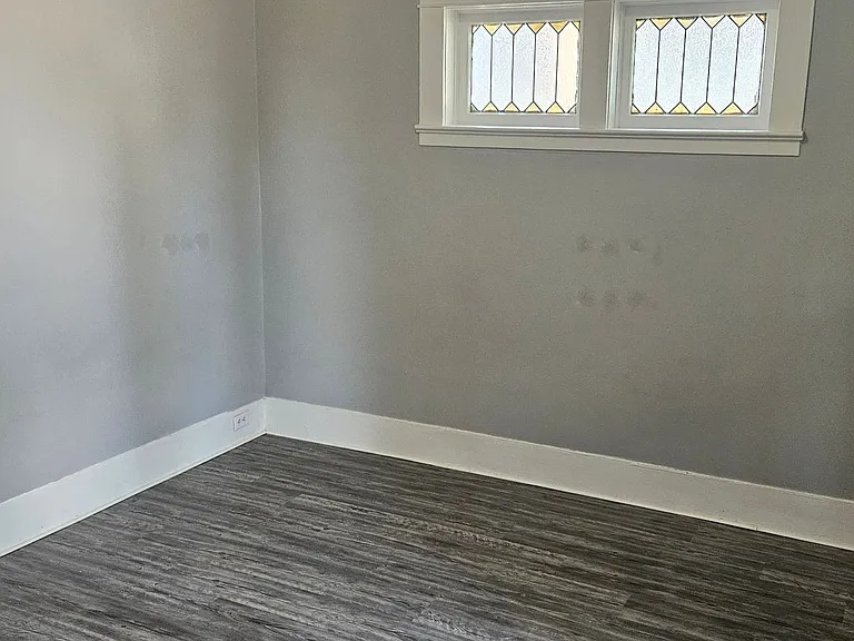 2521 N Hamilton St — Photo 11