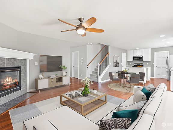 4th image of 9420 185th Street E