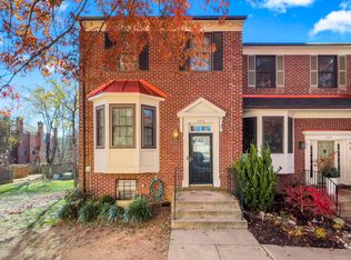 5416 Wycklow Ct, Alexandria, VA 22304
