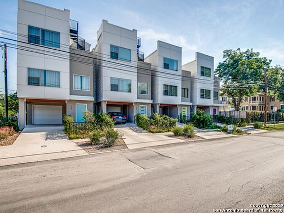 2nd image of 225 W Laurel