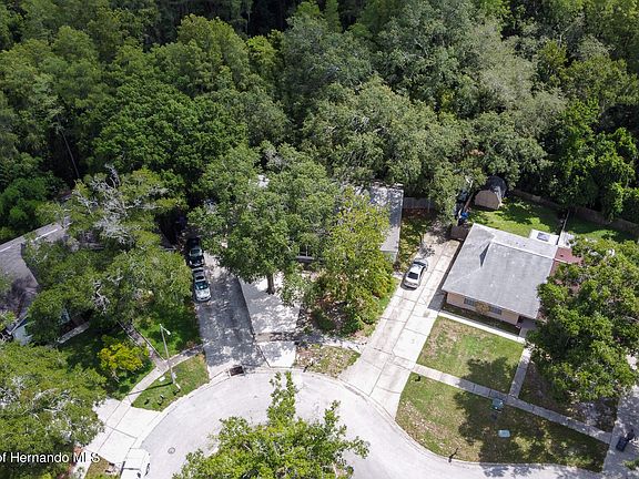 2nd image of 3350 Laurel Dale Dr