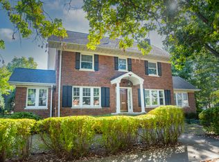 518 W Cossitt Ave, La Grange, IL 60525