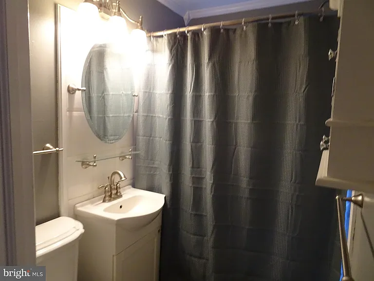 200 Delaware St #1 — Photo 2