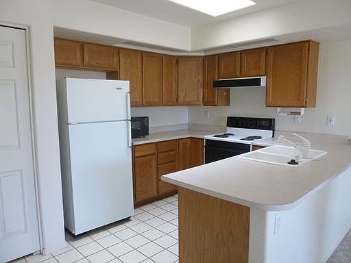 2nd image of 1321 Vaquero Dr Unit 101