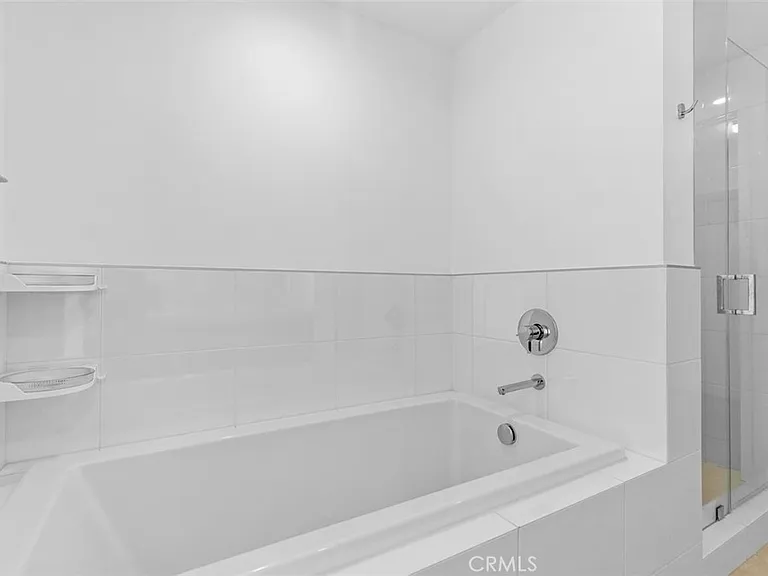 9 Macarthur Pl #N-1007 — Photo 24