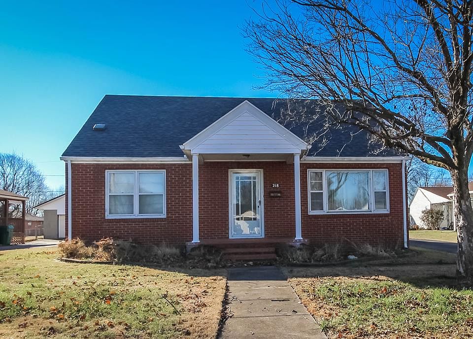 1st image of 218 W Warwick Dr