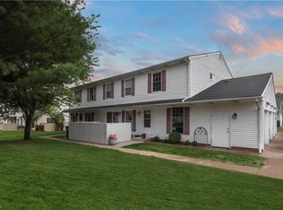 6556 Liberty Bell Dr #25A, Brookpark, OH 44142