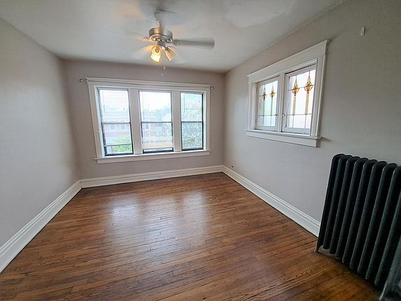4th image of 3501 Magnolia Ave APT 2W