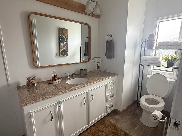 35 N Webster Ave — Photo 8
