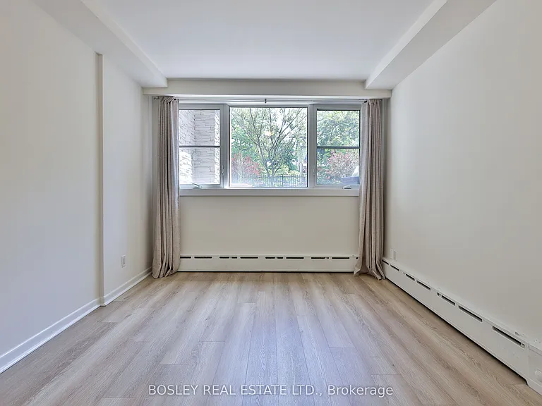 144 Evelyn Ave #LOWER — Photo 19