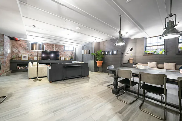 Rented by MNS | media 14