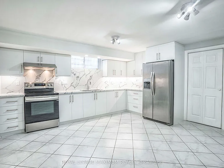 641 Caledonia Rd #BASEMENT — Photo 12