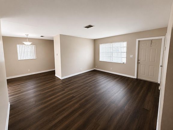 4th image of 4125 Woodside Dr APT 1