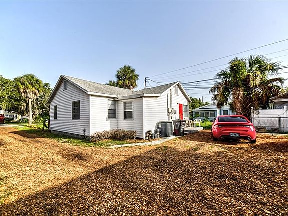 3rd image of 5707 37th St N