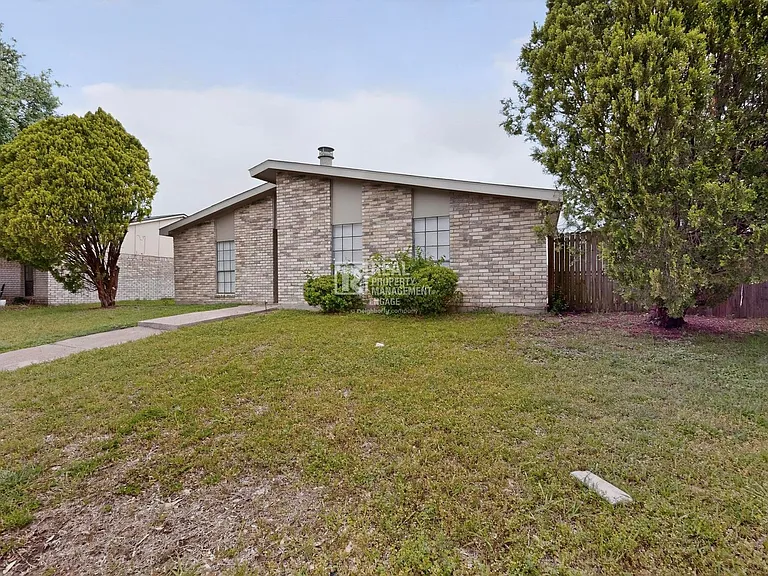 5217 Aberdean Trl — Photo 4