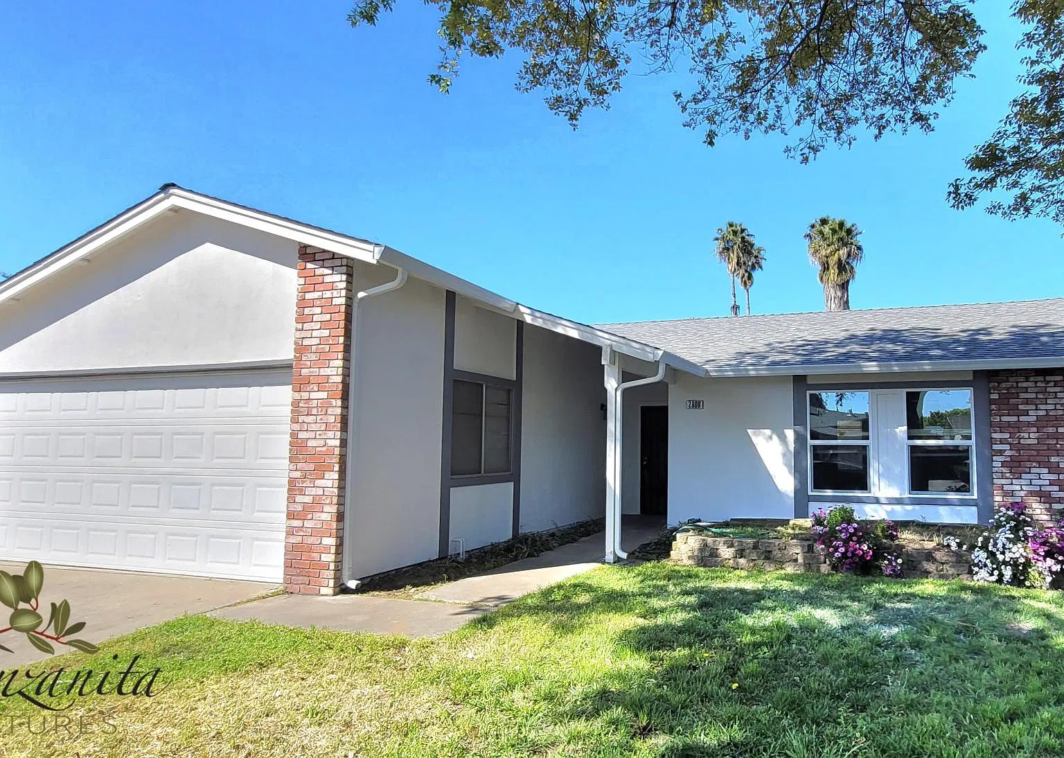 3 bed, 1328 sqft, $2,200 — Photo 1