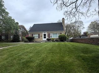 1228 N Main St, Rochester, MI 48307