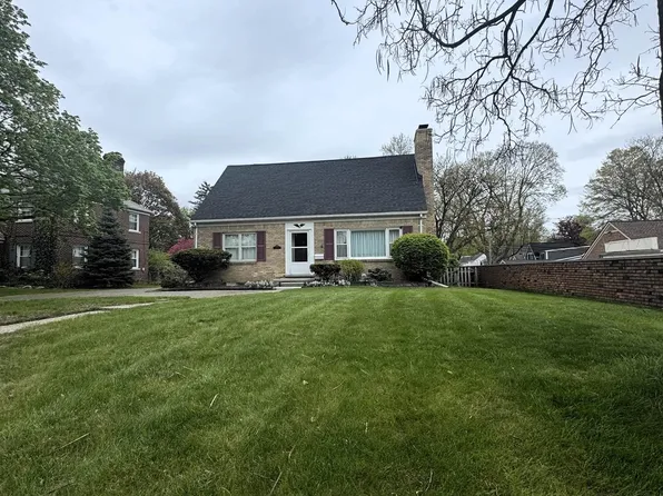 1228 N Main St, Rochester, MI 48307