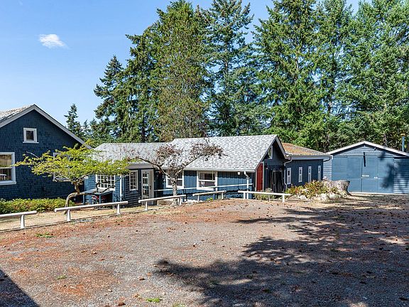 2nd image of 443 Fernhill Rd