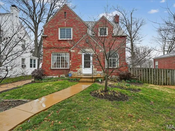 1310 Midland Dr, Saint Louis, MO 63130