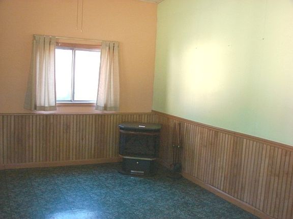 5th image of 15180 Larsen Ave NE