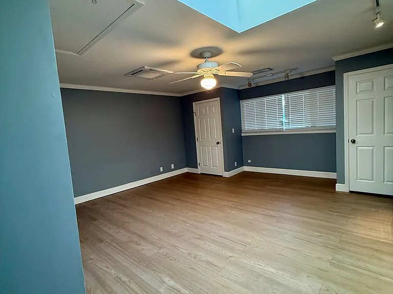 33 Mary Ct — Photo 11