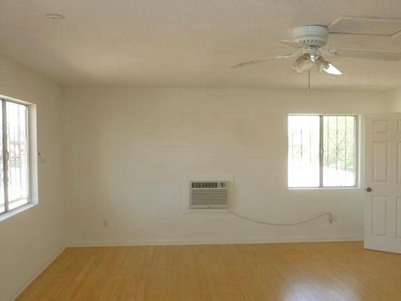 5th image of 25413 Fay Ave