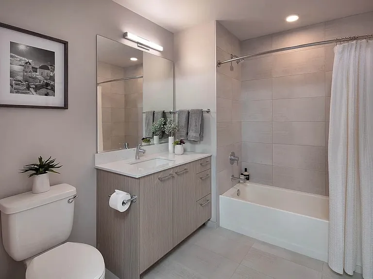 221 S Peoria St #1016 — Photo 7