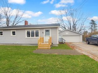 14 Capri St, Brewer, ME 04412