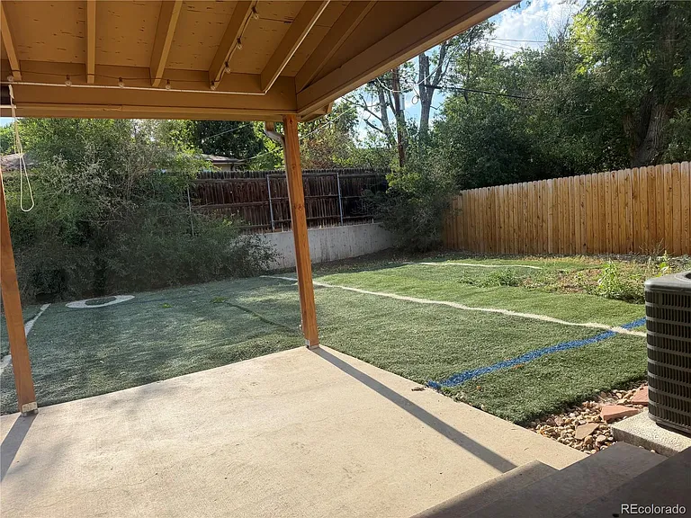 1223 S Eaton St — Photo 19