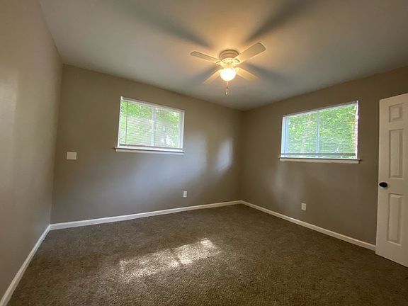 3rd image of 1616 Cameron St