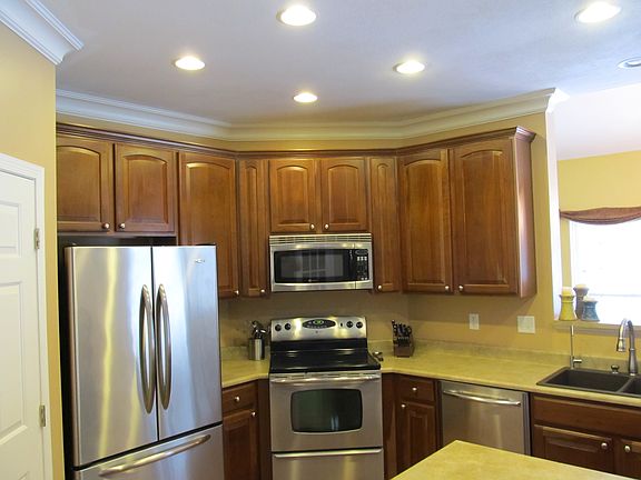 3rd image of 171 Golden Meadows Way