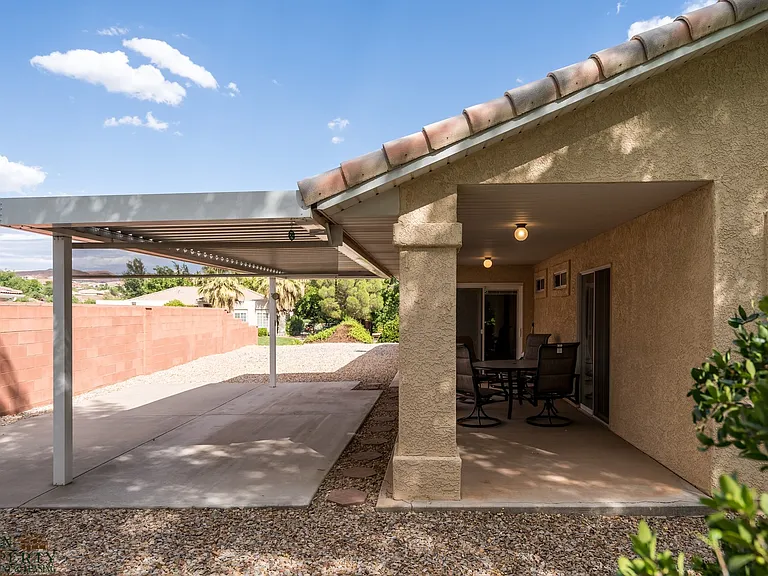 2342 W 1710 North Cir — Photo 10