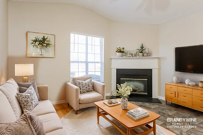 5862 Waggoner Ct — Photo 3