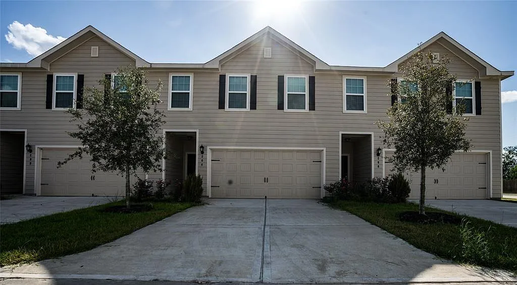 Building Photo - 212 Autumn Berry Ln
