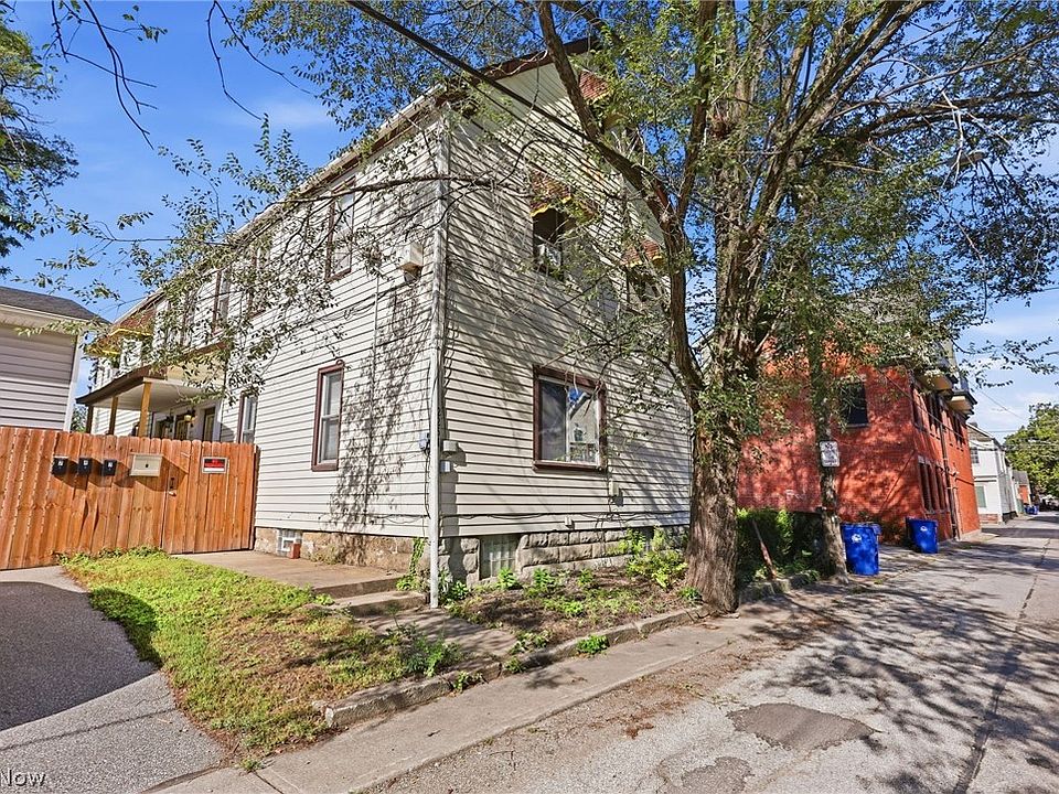 1st image of 2254 Thurman St