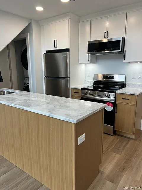 42 N Main St — Photo 3
