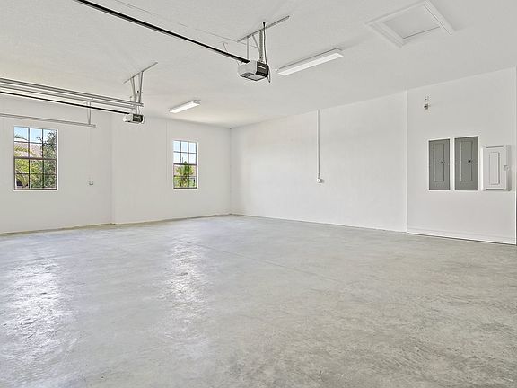 2nd image of 2985 SW English Garden Dr
