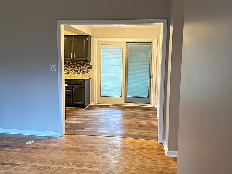 3114 Sudbury Ln — Photo 8