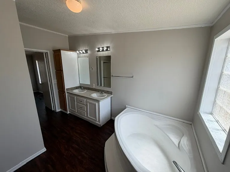 11615 E Elliot Dr — Photo 9