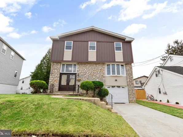 1877 Sanford St, Philadelphia, PA 19116