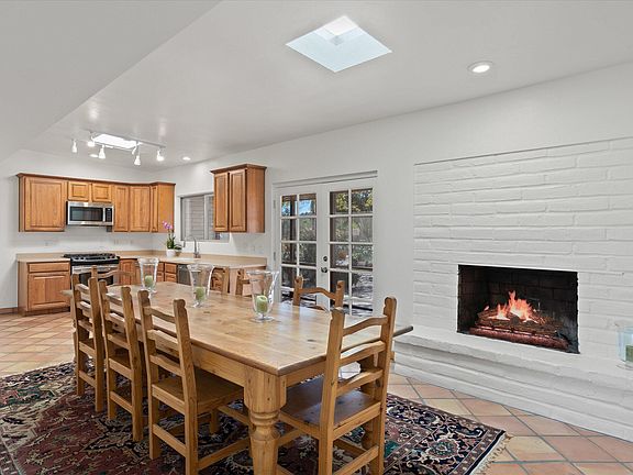 3rd image of 5065 N Siesta Dr