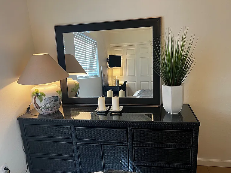 Guest Room Desk