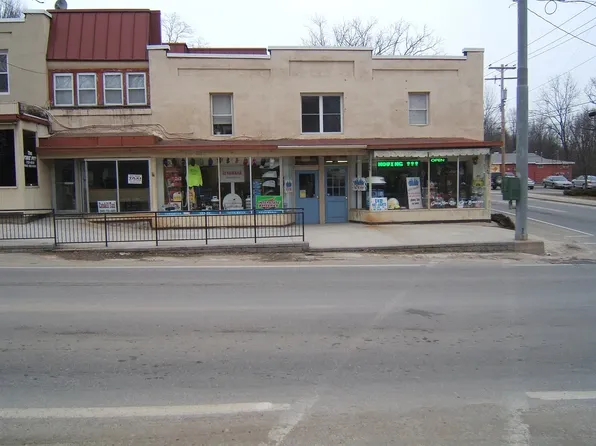 78 Main St #C, Bloomingburg, NY 12721