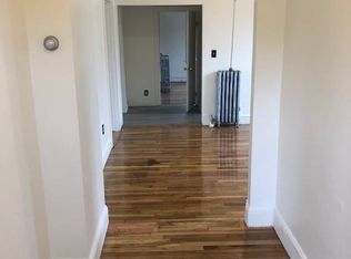 827 Hyde Park Ave #3R, Hyde Park, MA 02136
