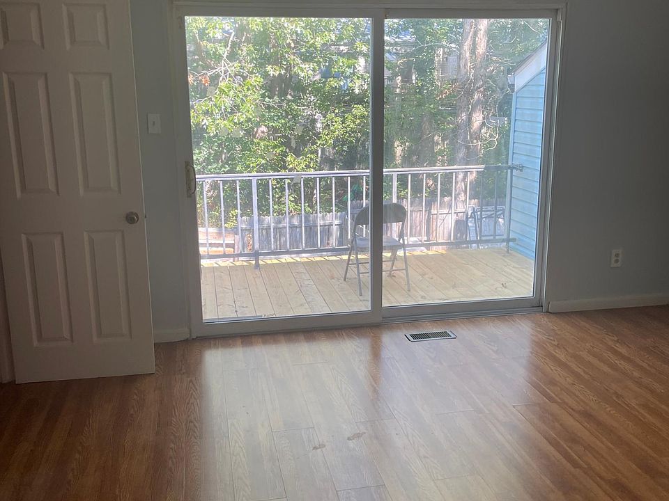 2nd image of 6023 Hoover Dr