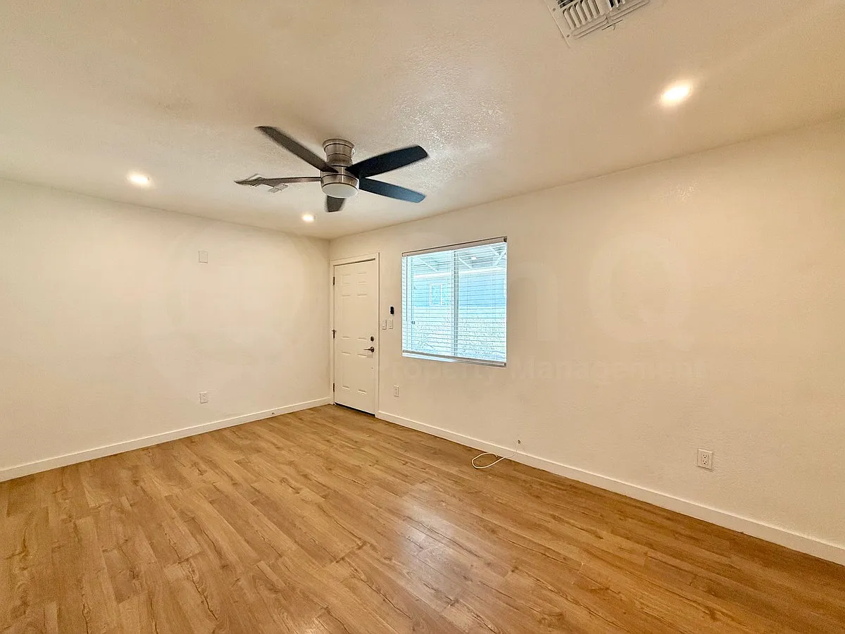 2 bed, 1.0 bath, 800 sqft, $1,499 — Photo 3